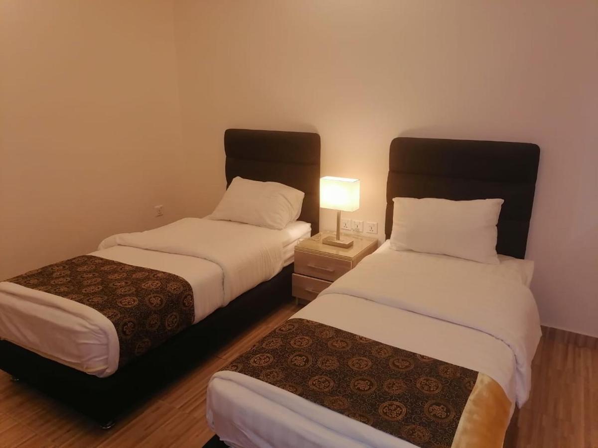 Al-Ahlam Hotel Apartments Акаба Екстер'єр фото