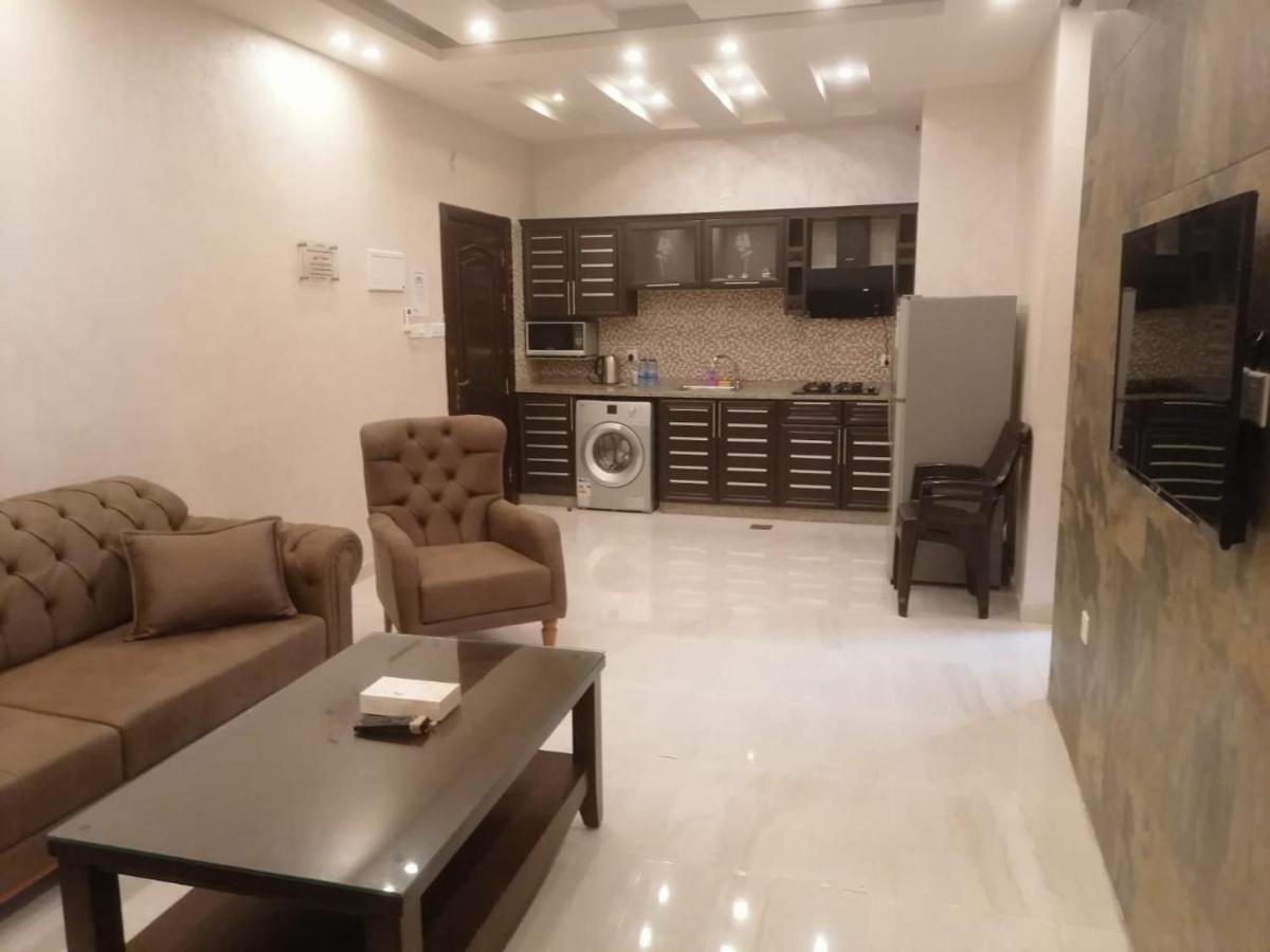 Al-Ahlam Hotel Apartments Акаба Екстер'єр фото