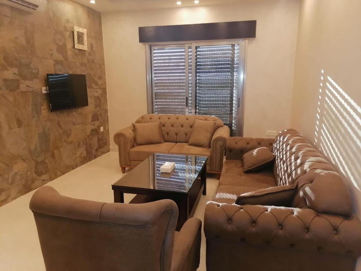 Al-Ahlam Hotel Apartments Акаба Екстер'єр фото