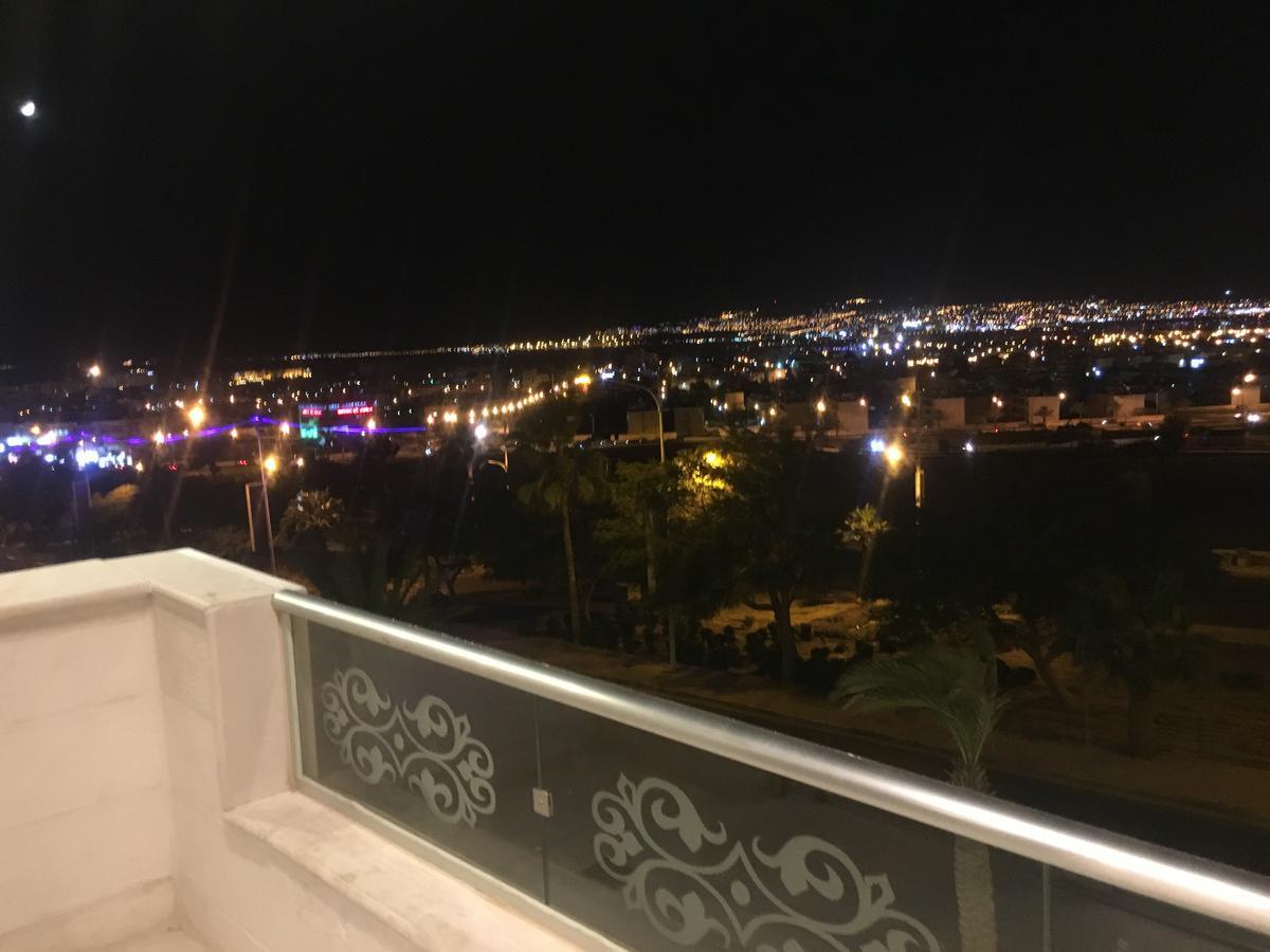 Al-Ahlam Hotel Apartments Акаба Екстер'єр фото